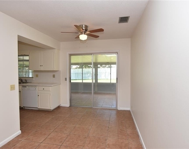 204 Chaucer Lane - Photo Thumbnail 7