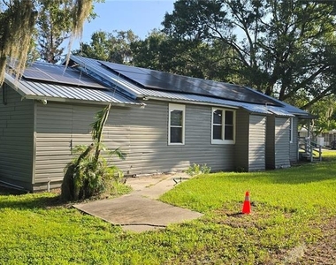 318 Chesney Blvd - Photo Thumbnail 5