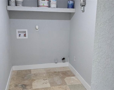 318 Chesney Blvd - Photo Thumbnail 18