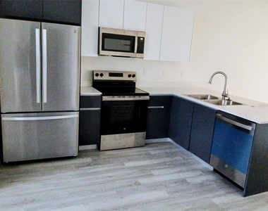 1583 Nw 29th Road - Photo Thumbnail 3