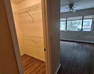 6111 Sw 8th Place - Photo Thumbnail 13