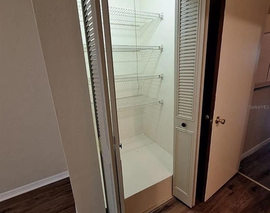 6111 Sw 8th Place - Photo Thumbnail 23