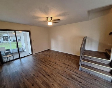 6111 Sw 8th Place - Photo Thumbnail 10