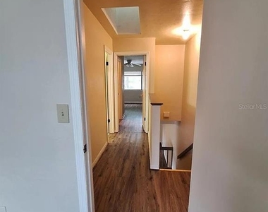 6111 Sw 8th Place - Photo Thumbnail 17