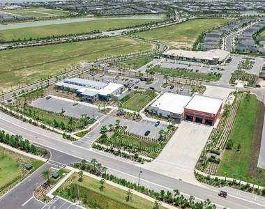 14735 Bluewater Road - Photo Thumbnail 37