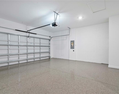 14735 Bluewater Road - Photo Thumbnail 8