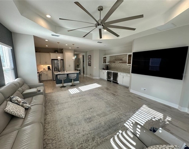 4727 Willow Bend Avenue - Photo Thumbnail 6