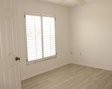 1702 Fairway Trace - Photo Thumbnail 31