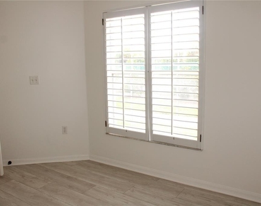 1702 Fairway Trace - Photo Thumbnail 29