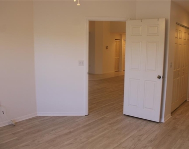 1702 Fairway Trace - Photo Thumbnail 17
