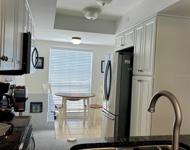 5242 Wedgewood Lane - Photo Thumbnail 4