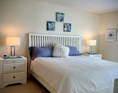 5242 Wedgewood Lane - Photo Thumbnail 7