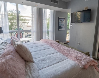 1350 Main Street - Photo Thumbnail 15