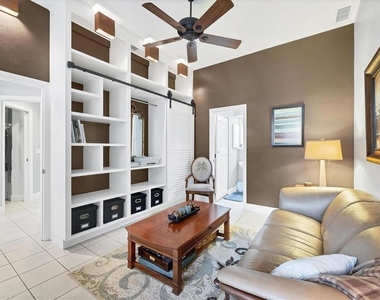 200 Cocoanut Avenue - Photo Thumbnail 6