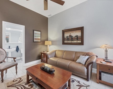 200 Cocoanut Avenue - Photo Thumbnail 19