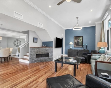 200 Cocoanut Avenue - Photo Thumbnail 26