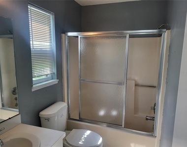 12165 Gulfstream Boulevard - Photo Thumbnail 12