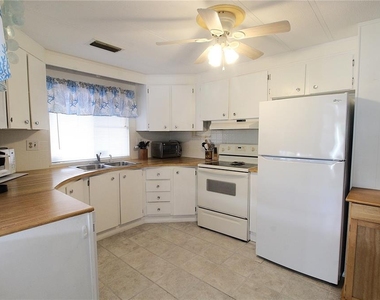 607 Cervina Drive - Photo Thumbnail 3