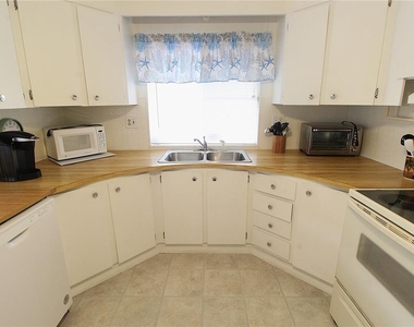 607 Cervina Drive - Photo Thumbnail 4