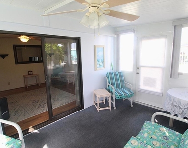607 Cervina Drive - Photo Thumbnail 13