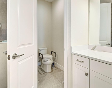 233 Palidoro Circle - Photo Thumbnail 34