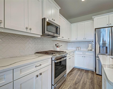 233 Palidoro Circle - Photo Thumbnail 24