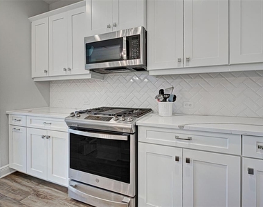 233 Palidoro Circle - Photo Thumbnail 21