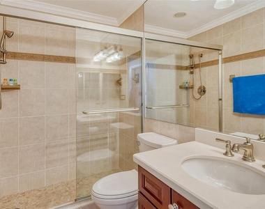5644 Ashton Lake Drive - Photo Thumbnail 9
