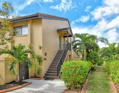 5644 Ashton Lake Drive - Photo Thumbnail 13