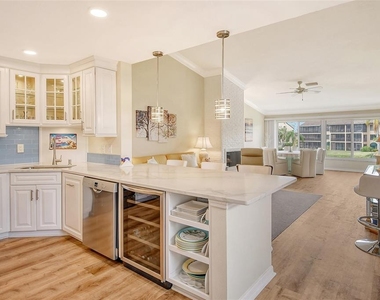 5644 Ashton Lake Drive - Photo Thumbnail 12