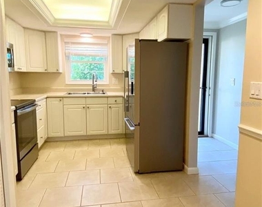 3625 Longmeadow - Photo Thumbnail 21
