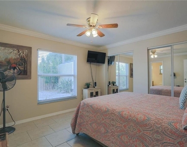 2907 Hyde Park Street - Photo Thumbnail 11