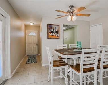 2907 Hyde Park Street - Photo Thumbnail 3