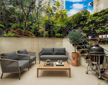 452 East 84th Street - Photo Thumbnail 1