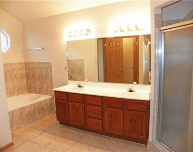 12705 Tierra Flores Drive - Photo Thumbnail 9