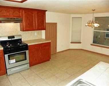 12705 Tierra Flores Drive - Photo Thumbnail 5