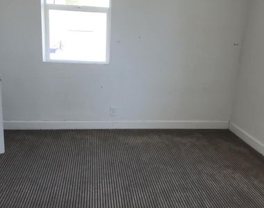 151 N Pendell Road - Photo Thumbnail 5