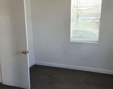 151 N Pendell Road - Photo Thumbnail 3