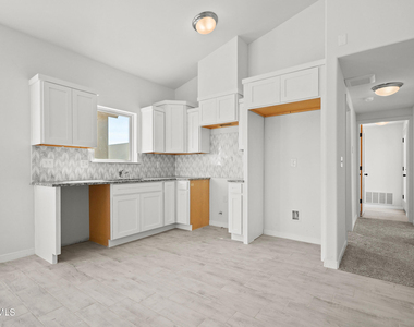 14372 Bill Lazor Parkway - Photo Thumbnail 10