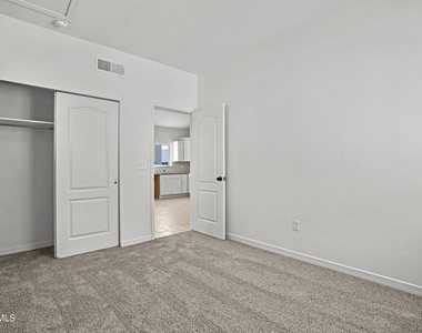 14372 Bill Lazor Parkway - Photo Thumbnail 4