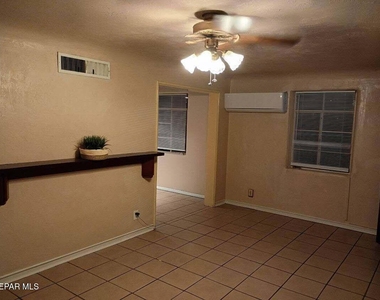 3208 Morehead Avenue - Photo Thumbnail 9