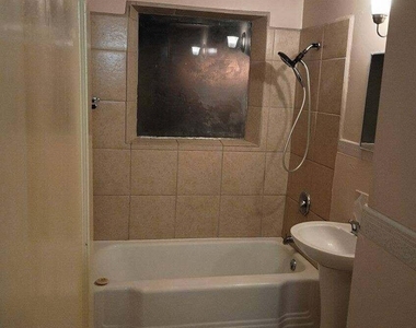 3208 Morehead Avenue - Photo Thumbnail 15