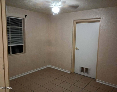 3208 Morehead Avenue - Photo Thumbnail 18