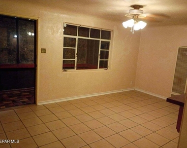 3208 Morehead Avenue - Photo Thumbnail 7