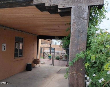 3208 Morehead Avenue - Photo Thumbnail 2
