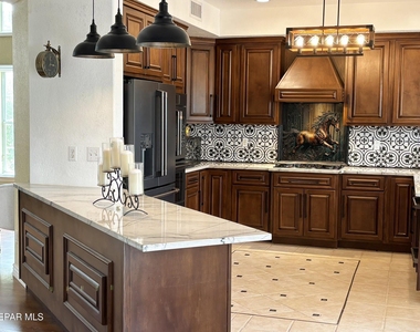 2313 Passage Place - Photo Thumbnail 6