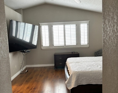 2313 Passage Place - Photo Thumbnail 25