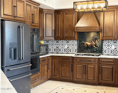 2313 Passage Place - Photo Thumbnail 7
