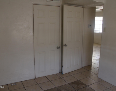 8421 Mercury Street - Photo Thumbnail 8