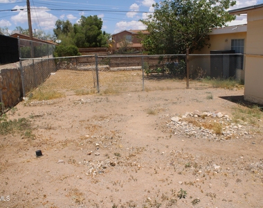 8421 Mercury Street - Photo Thumbnail 14